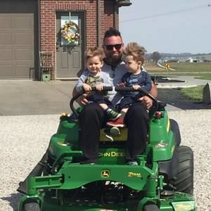 Meet your Posher, Jonathan